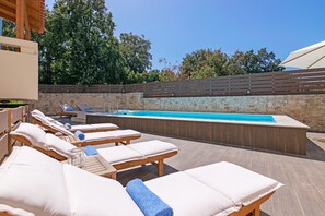 Outdoor pool - All Season Sun Villa (Rethymno)