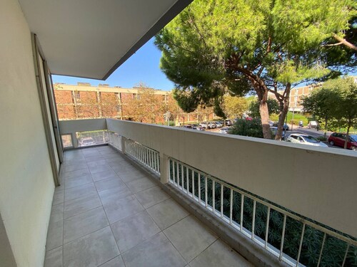 Charming T2 in Balaruc-les-Bains, near thermal baths, WiFi, pets allowed, air conditioning