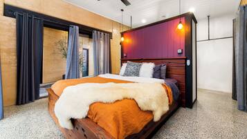 House, Private Pool, Valley View | Blackout curtains, iron/ironing board, free WiFi