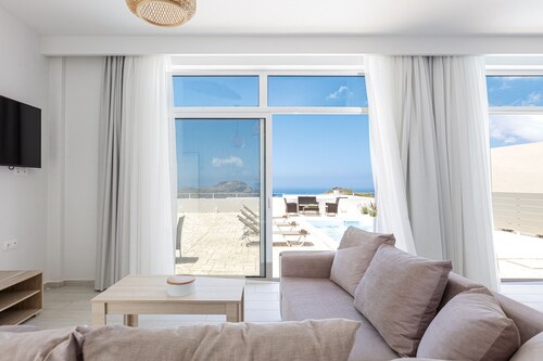 Petres Villas