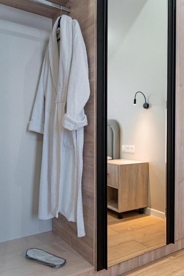 Superior Quadruple Room, Non Smoking | Interior