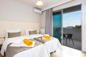 2 bedrooms, free cribs/infant beds, bed sheets - Sunset Maisonettes (Agios Vasileios)