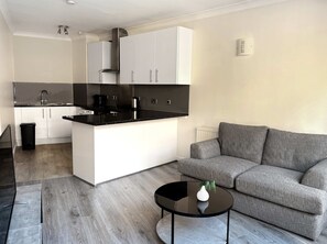 Smart TV, offices - York City Centre Flat with view - Best Location - Walk to Everything (York)