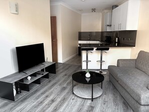 Smart TV, offices - York City Centre Flat with view - Best Location - Walk to Everything (York)