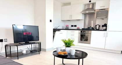 Spacious Central York Flat by The Shambles