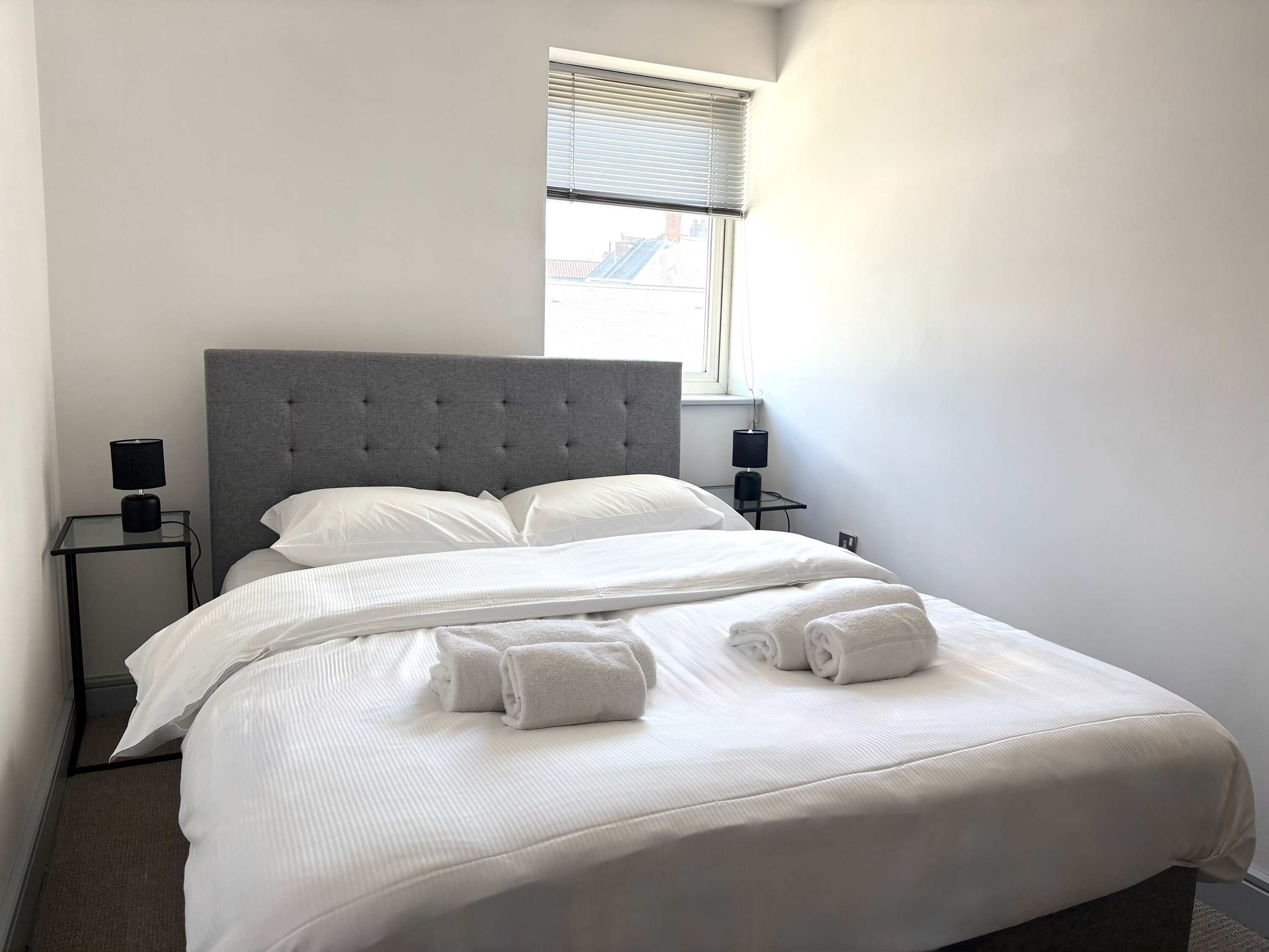 アイロン / アイロン台、WiFi、ベッドシーツ