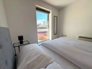 Bügeleisen/Bügelbrett, WLAN, Bettwäsche