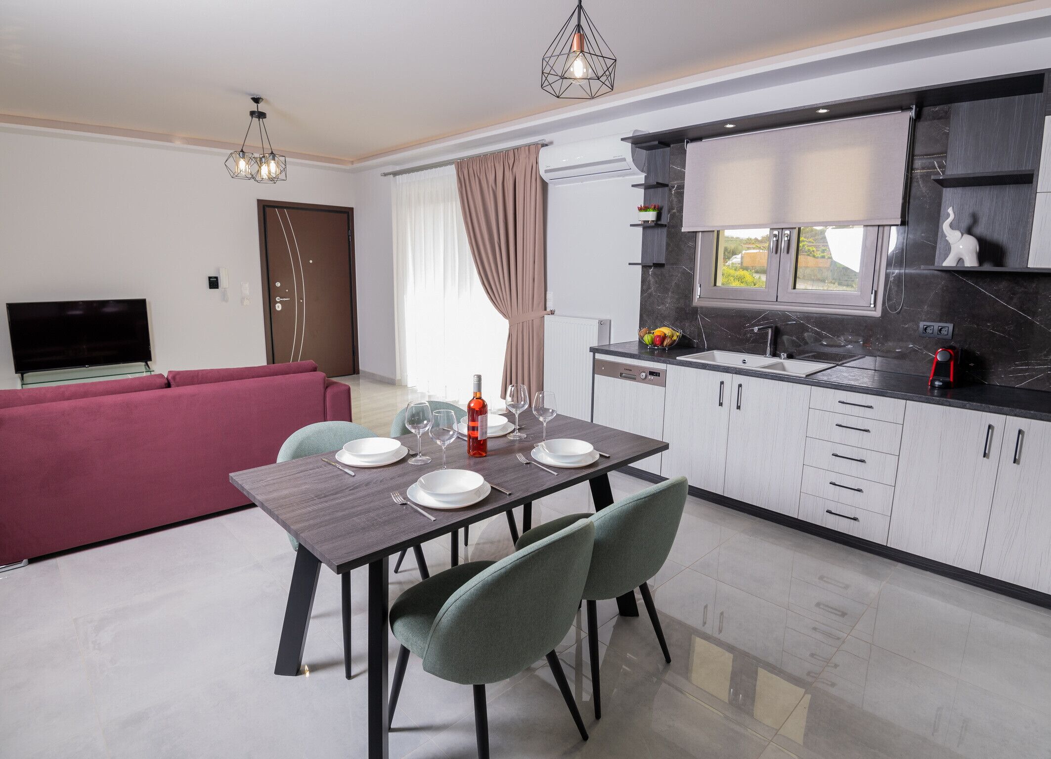 Apartment, 2 Bedrooms, Smoking, Pool Access | Private kitchen