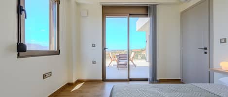 3 chambres, lit de bébé (gratuit), literie fournie