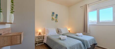 4 phòng ngủ, nôi (giường cho trẻ sơ sinh) miễn phí, bộ trải giường