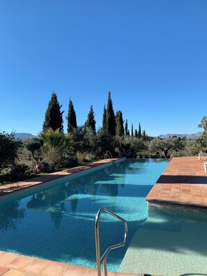 Piscina a l'aire lliure 