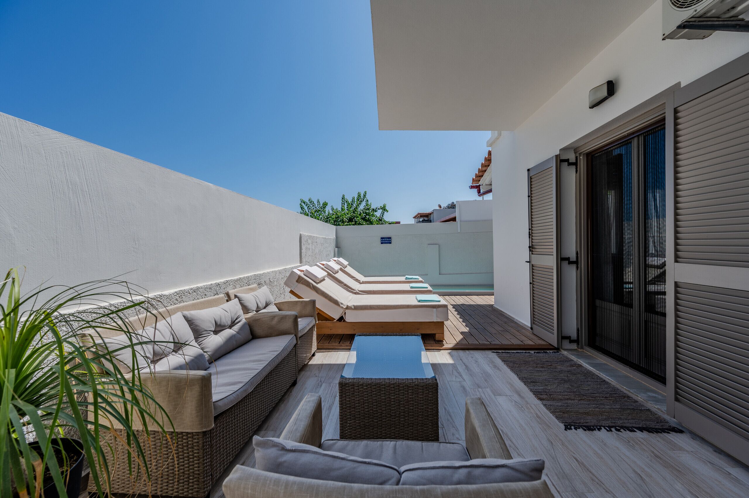 Ferienhaus, 2 Schlafzimmer, eigener Pool, Meerblick | Balkon