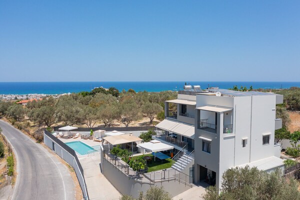 3a's 3 Bedroom Villa - Ретимно