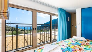 4 slaapkamers, gratis babybedden, beddengoed