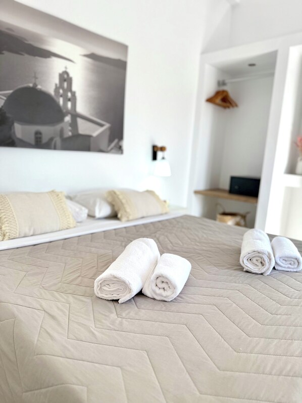 Caja de seguridad en la habitación y sistema de insonorización