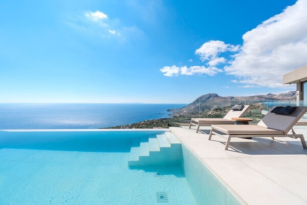 Zeus Villa - Crete