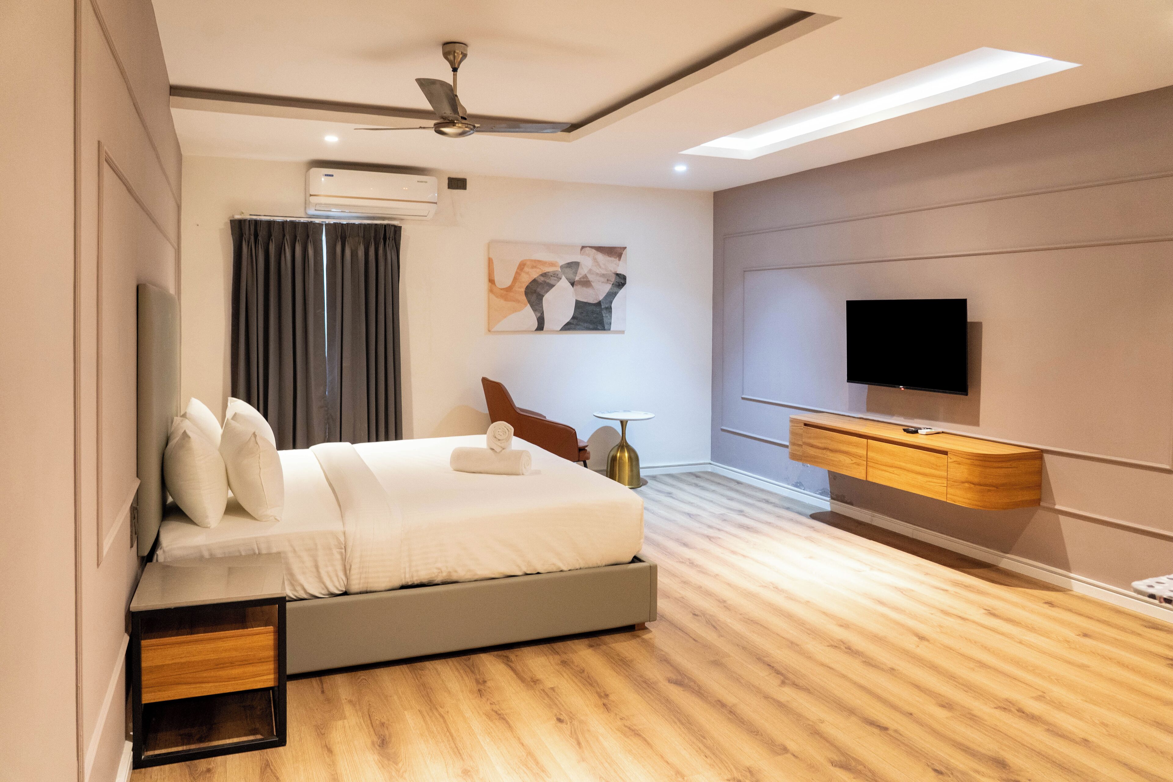 Duplex Suite with Kitchenette, 03 Bed rooms | Minibar, desk, iron/ironing board, free WiFi