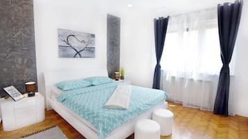 Apartment, 3 Bedrooms, Patio, Garden View | 4 bedrooms