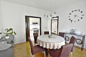 Apartment, 3 Bedrooms, Patio, Garden View | Dining room - Spacious Apartment in Umag With Garden (Umag)
