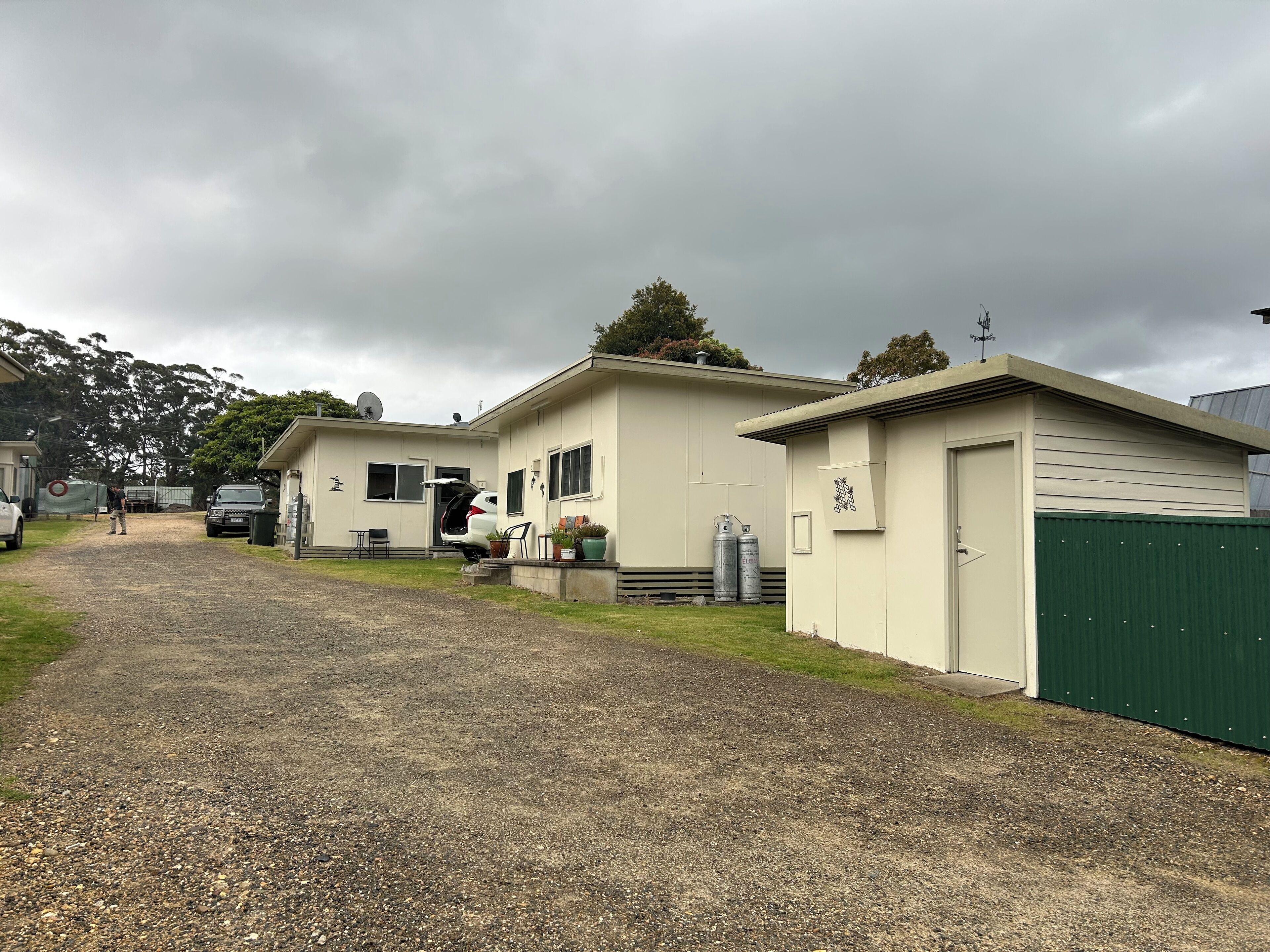 المنشأة من الخارج