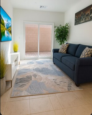 Living area - BRAND NEW Comfy Guest House in a Great Location (Henderson)
