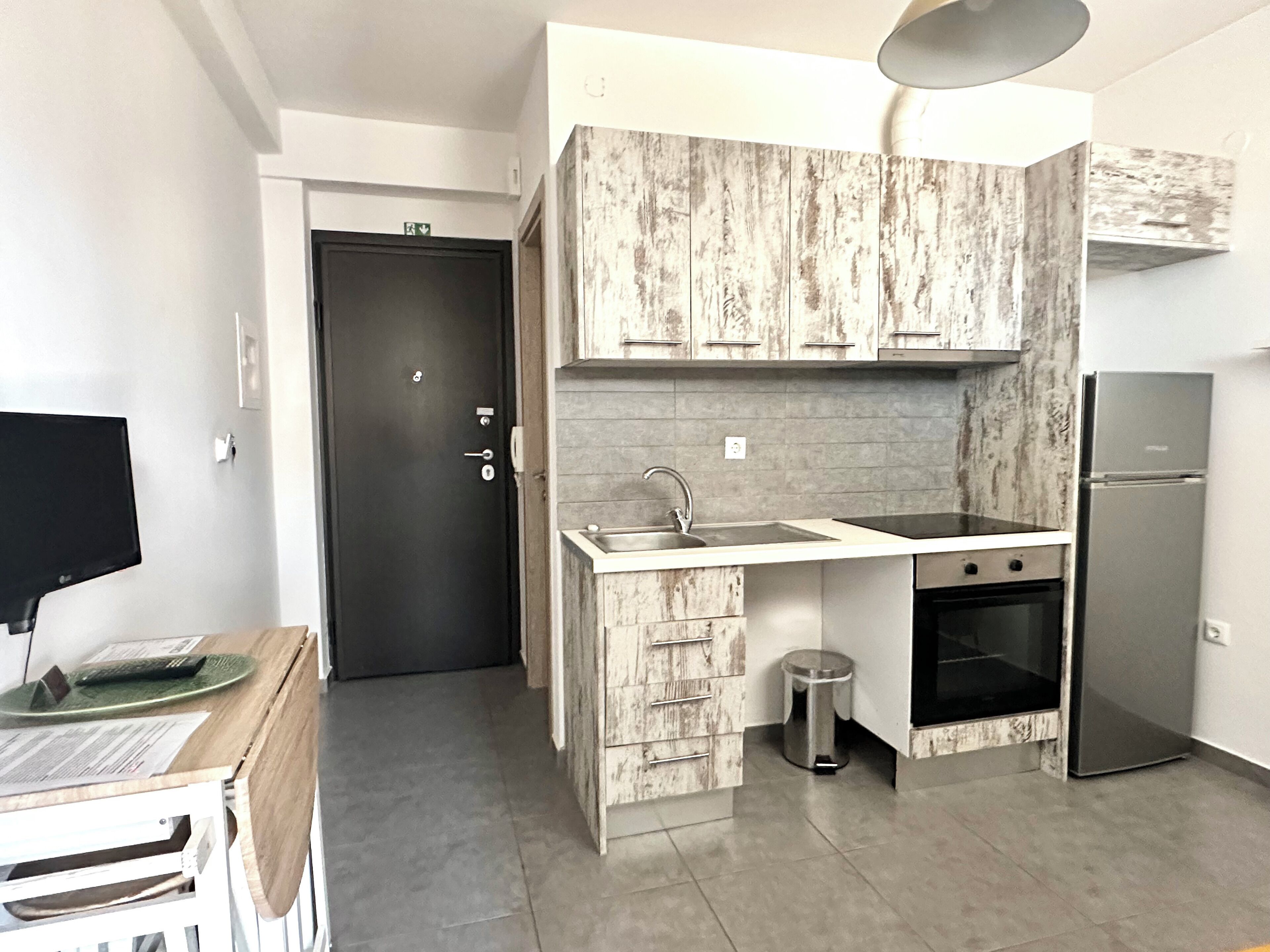 Standard-huoneisto, kaupunkinäköala | Yksityinen keittiö | Täysikokoinen jääkaappi, uuni, liesi