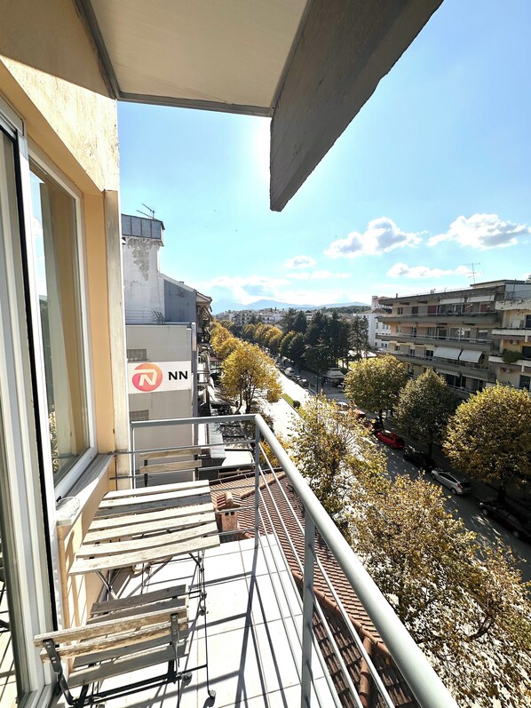 Standard-Apartment, Stadtblick | Terrasse/Patio