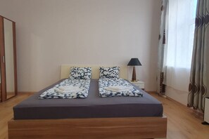 1 bedroom, WiFi, bed sheets - Neat 1BR Apt. Simmering - Ideal for Longstays (Vienna)