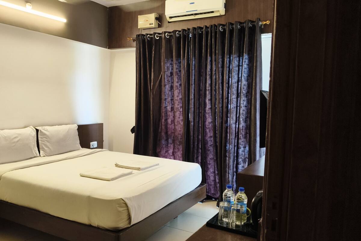 Superior driepersoonskamer | Een bureau, gratis wifi