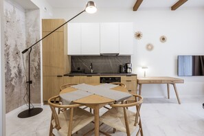 Apartment (7) | Living area | Flat-screen TV
