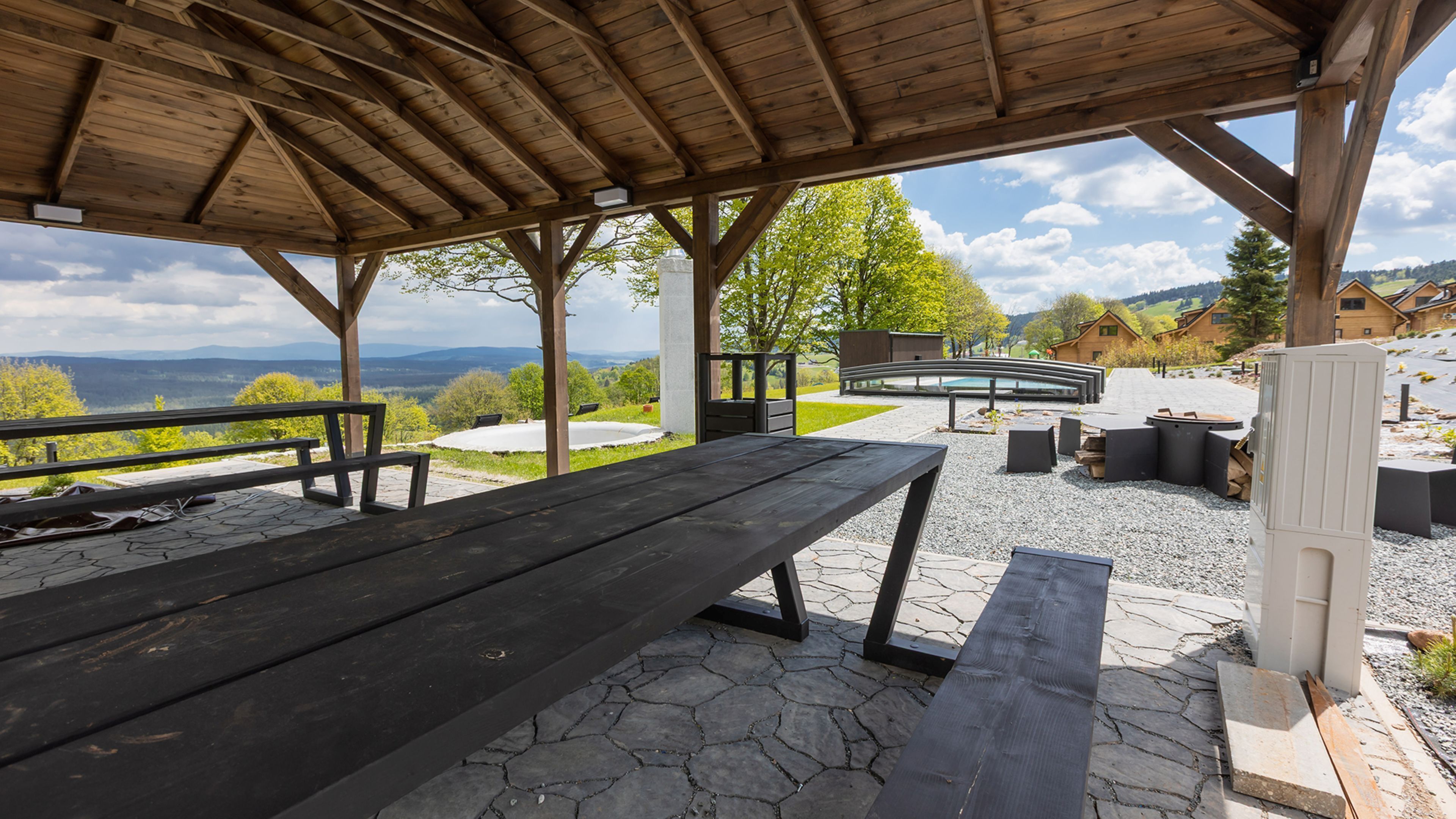 BBQ/picnic area