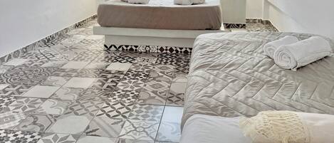 In-room safe, soundproofing, free WiFi