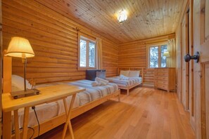 WiFi, bed sheets