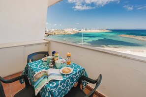 Vista a la playa o el mar