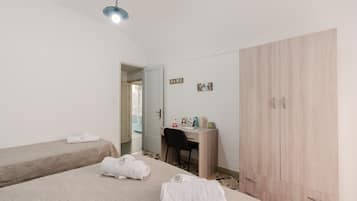 Silitysrauta/-lauta, Wi-Fi, vuodevaatteet