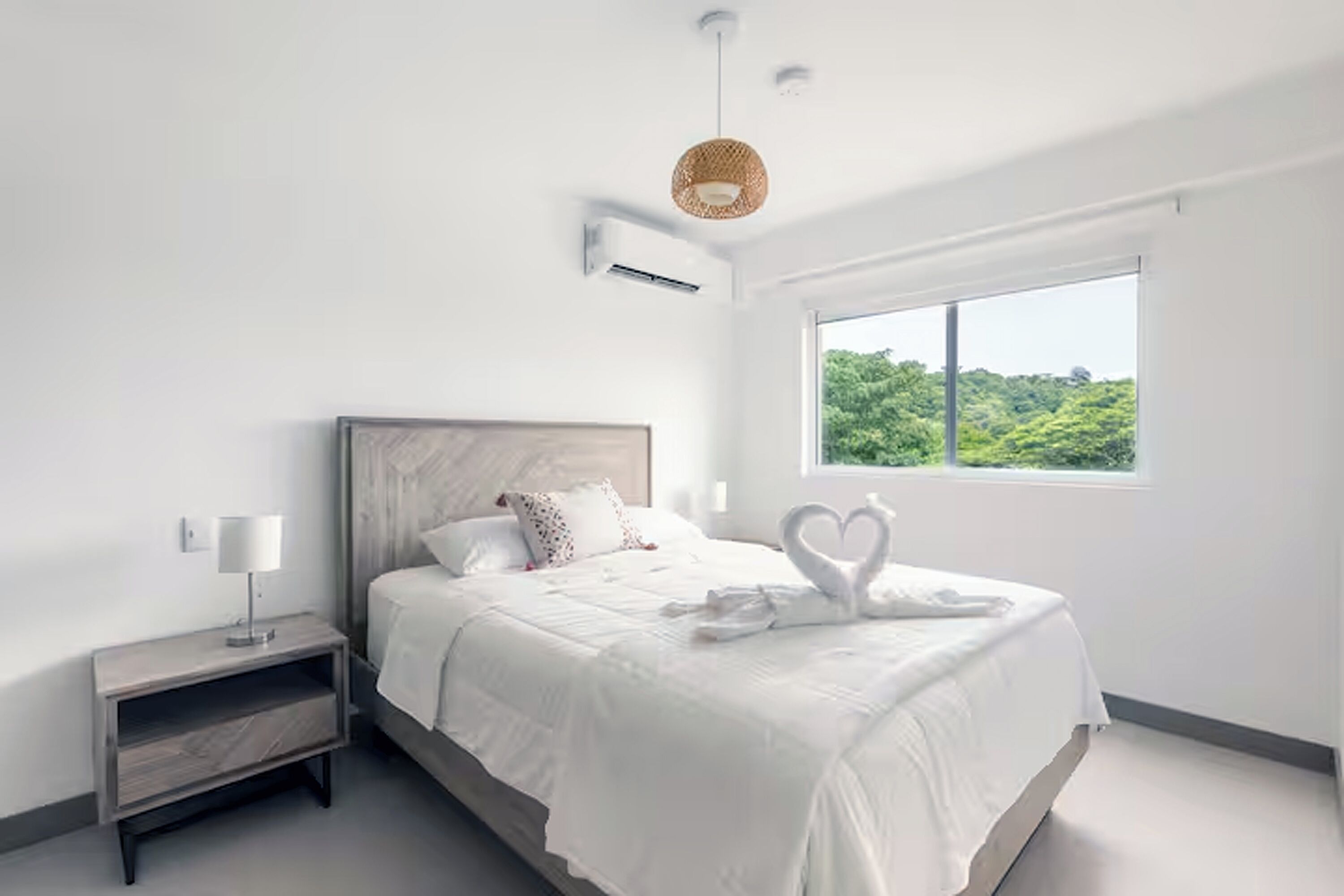 Fer et planche à repasser, Wi-Fi gratuit, draps fournis