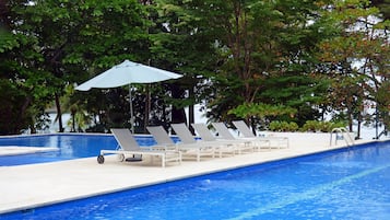 Piscina externa