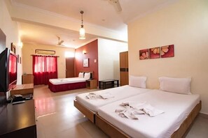 مكتب ومساحة عمل للكمبيوتر المحمول وواي فاي مجانًا