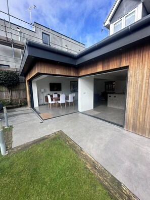 Exterior - COWES Detached House 3 mins walk from town (Cowes)