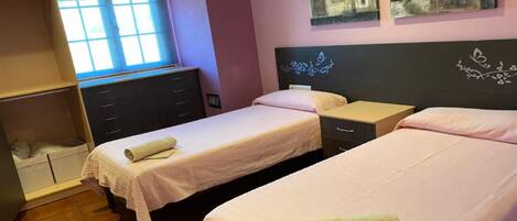 Internet, bed sheets