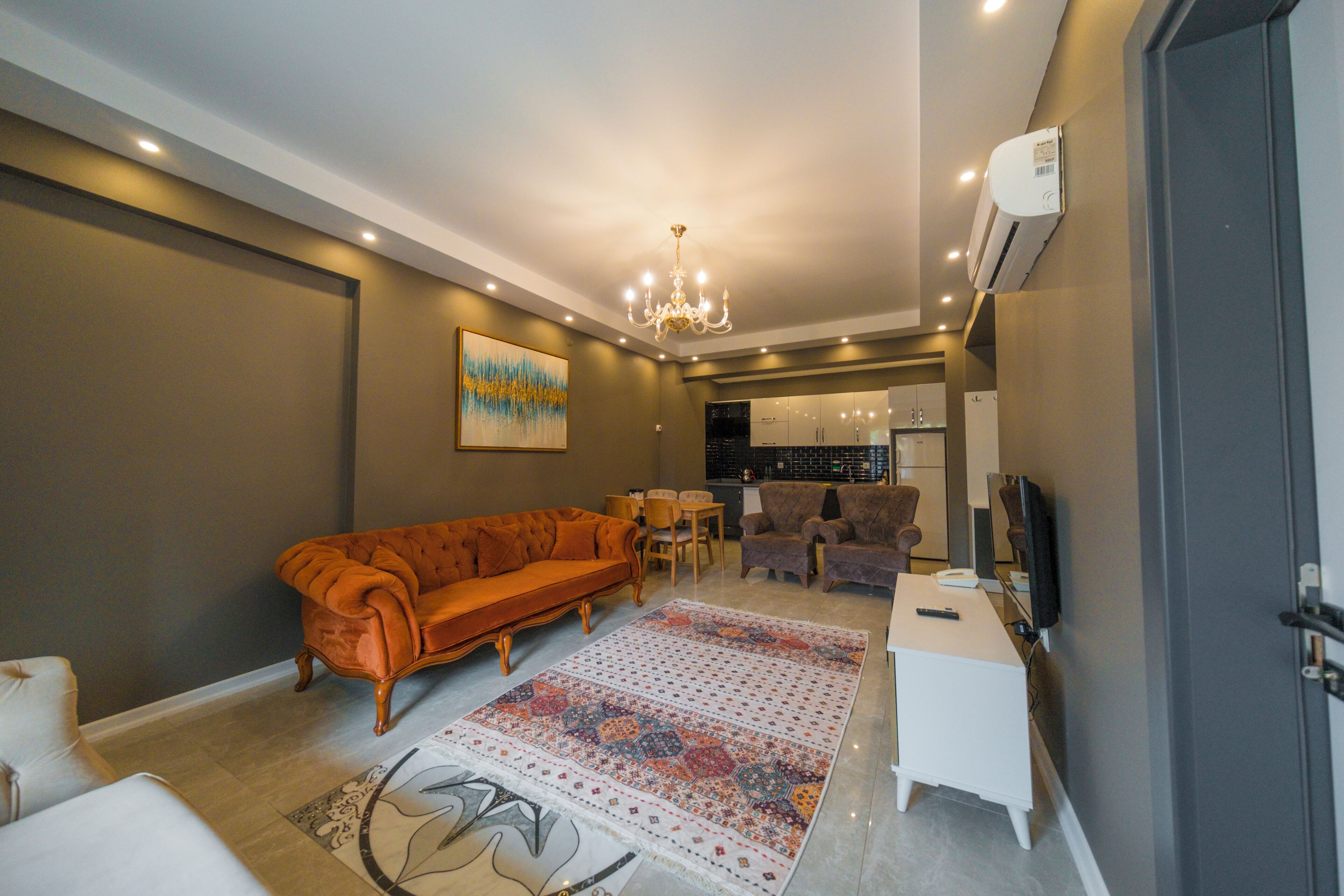 Refrigerador, horno, placa de cocina, lavavajillas