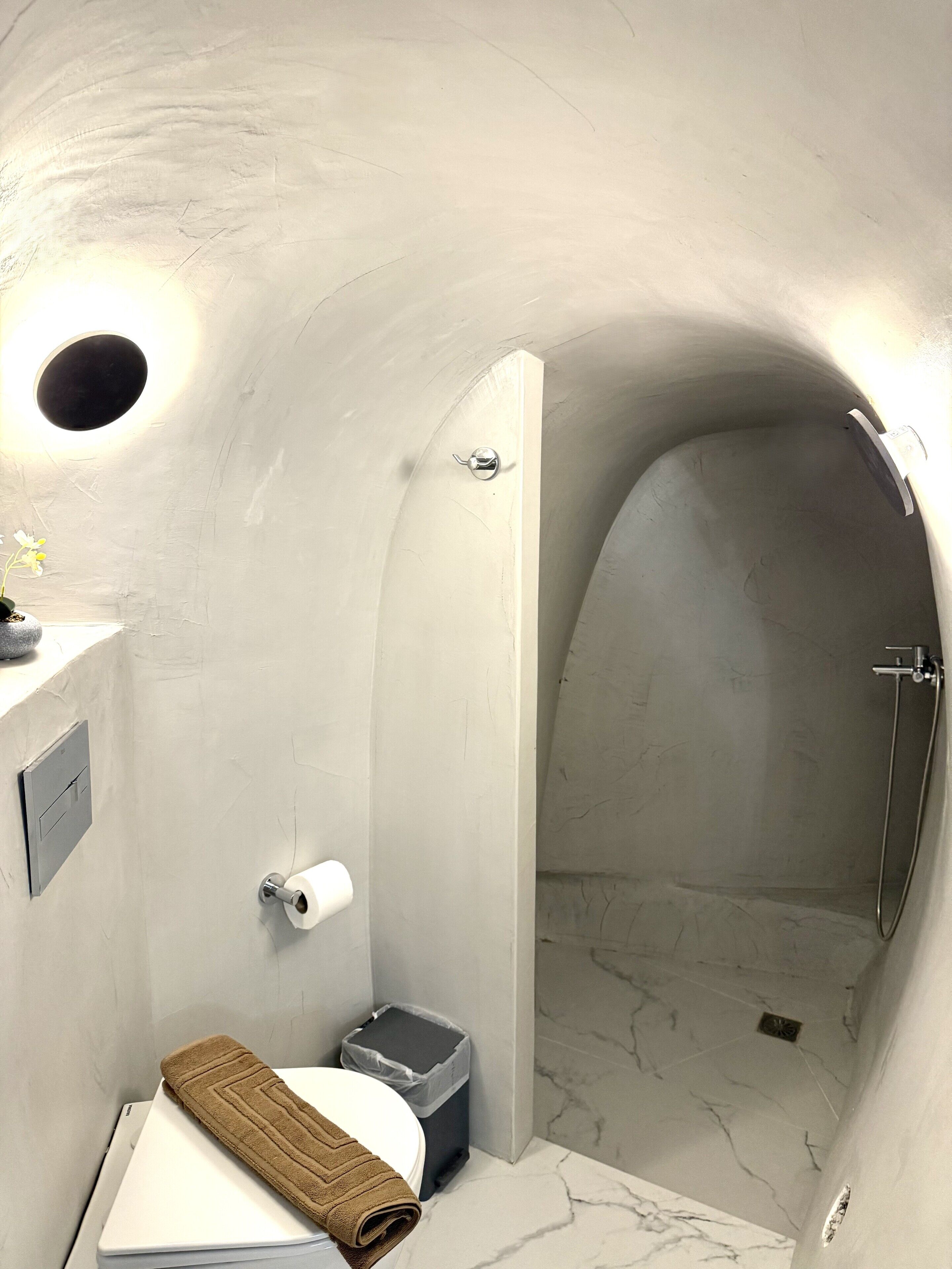 Standard-Apartment | Badezimmer | Dusche, Haartrockner, Handtücher, Seife