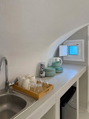 Superior Apartment | Peralatan tempat tidur premium, peti besi dalam bilik, kalis bunyi 