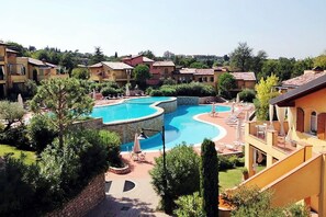 Pool - Borgo Torchio H3 ByBookinggardalake (Manerba del Garda)