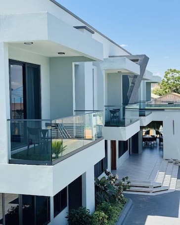 Deluxe Double Room | Exterior detail. THE LEVELS BY 101 HOTEL