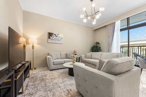 House - Stayshort - Hidden Jewel in Al Furjan Sleeps 7 (Dubai)