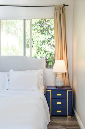 House - Modern Hotel-style Suite in Monterey Park Near LA (Monterey Park)