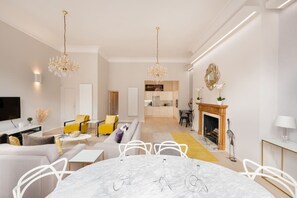 House - Presidential Residence 14ft High Ceilings (London)