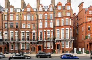 House - Presidential Residence 14ft High Ceilings (London)