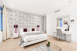 2 bedrooms - 5 Million Knightsbridge Home Harrods Next Door (London)